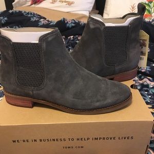 Toms Ella Chelsea Boot Gray 7.5 BNWB